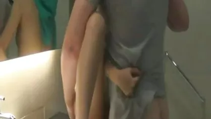 ¿Cómo alegrar una noche solitaria hermana mexicana xxx ?