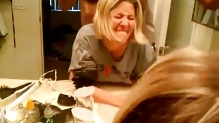 Un niño lujurioso en ausencia gorda mexicana cojiendo de sus padres infló a una hermosa vecina